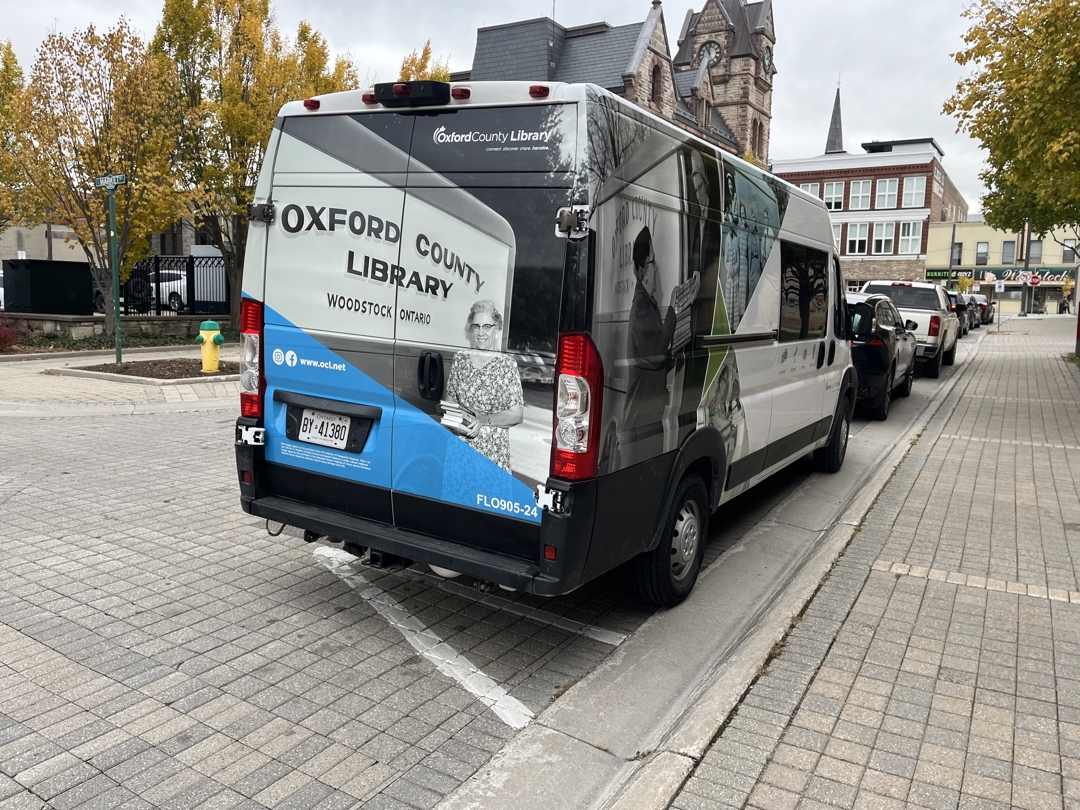 Rear view Oxford County library van